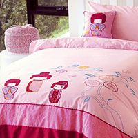 A fashion doll and toy doll bedroom theme is perfect for doll lovers