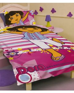 Hola! It's Dora and she's ready to explore and create a fun bedroom for toddler and preschool children.